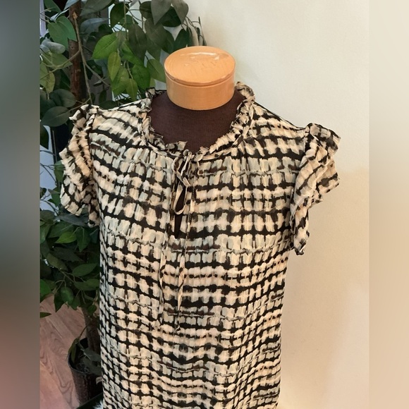 Women’s Anne Klein Abstract-Print Split-Neck Flutter-Sleeve Top Large - Picture 15 of 15